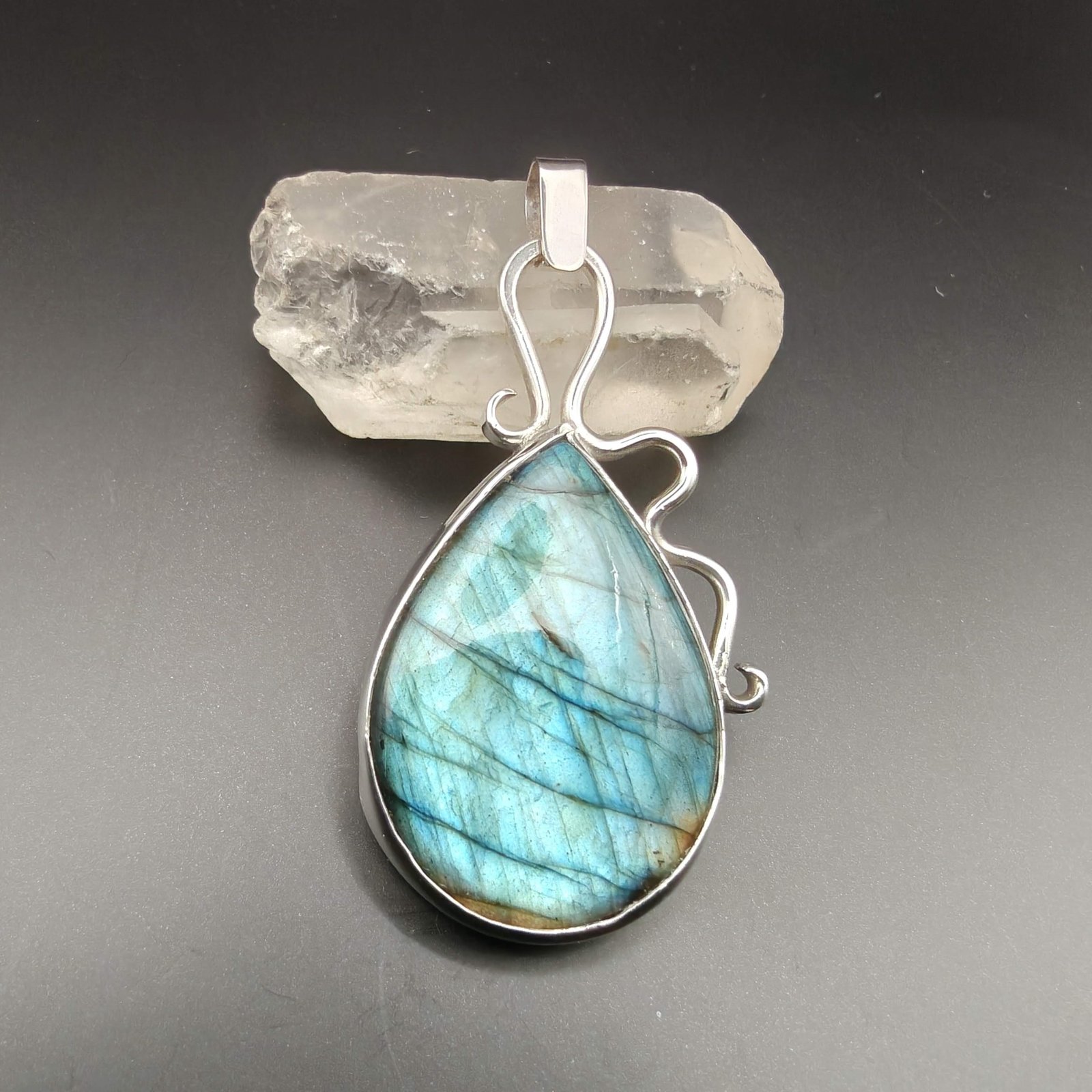Silver and Labradorite Pendant